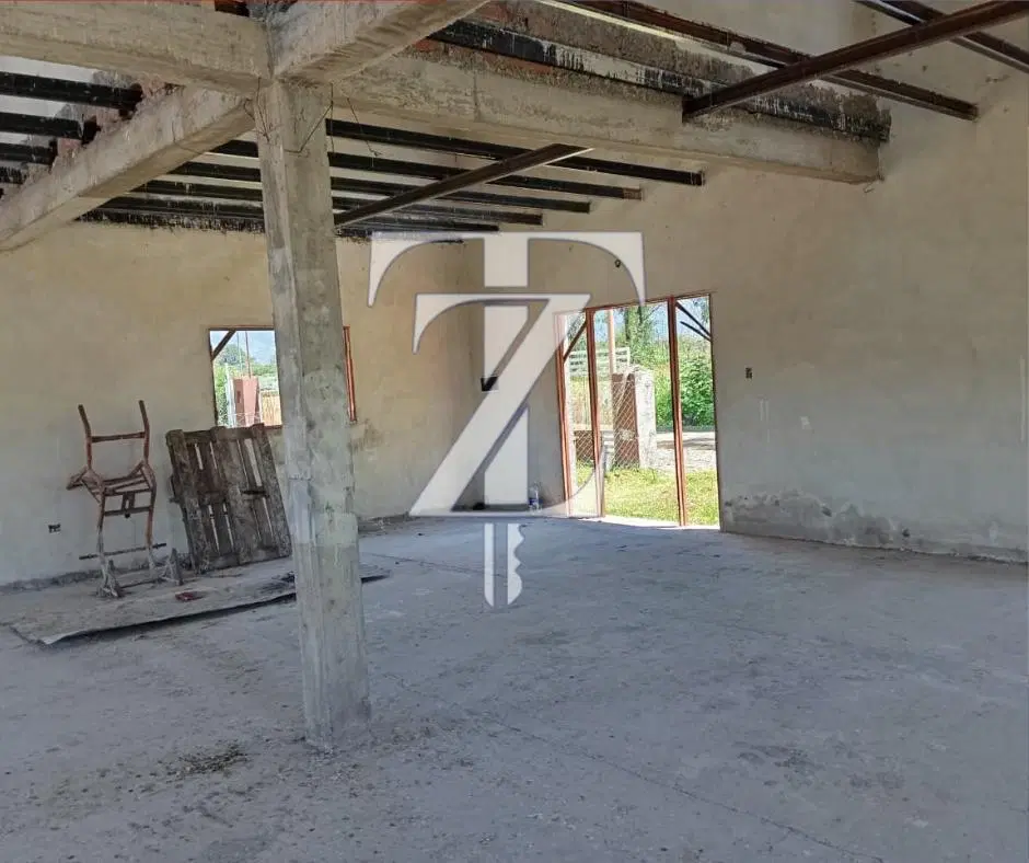 Terreno con Construcción Retoños de Colon 5