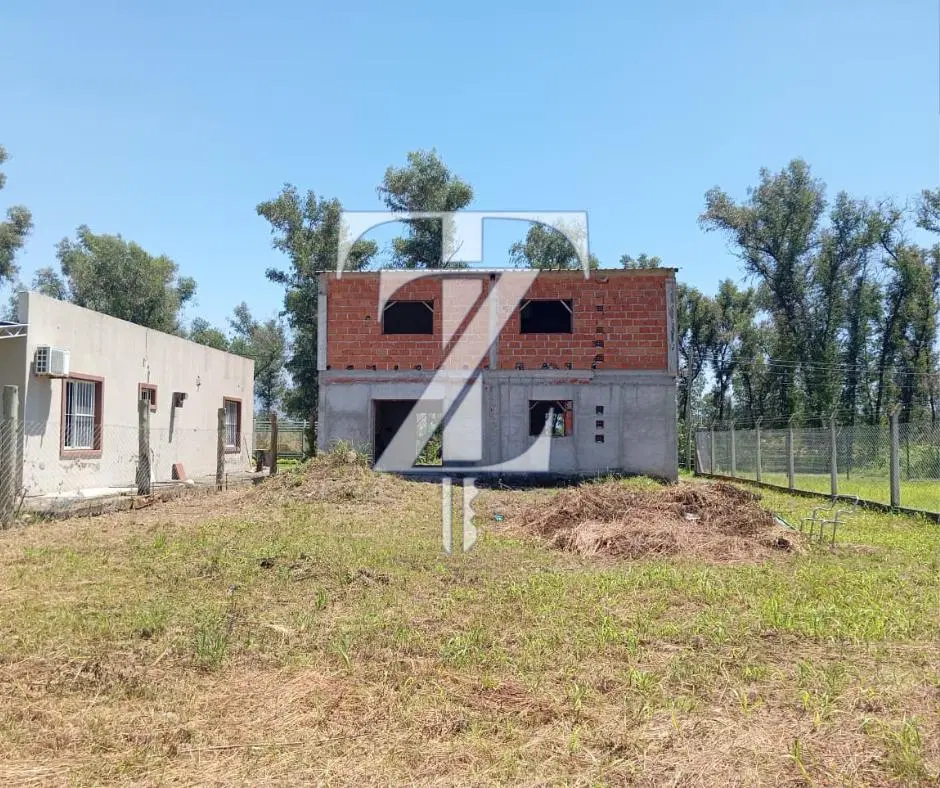 Terreno con Construcción Retoños de Colon 8
