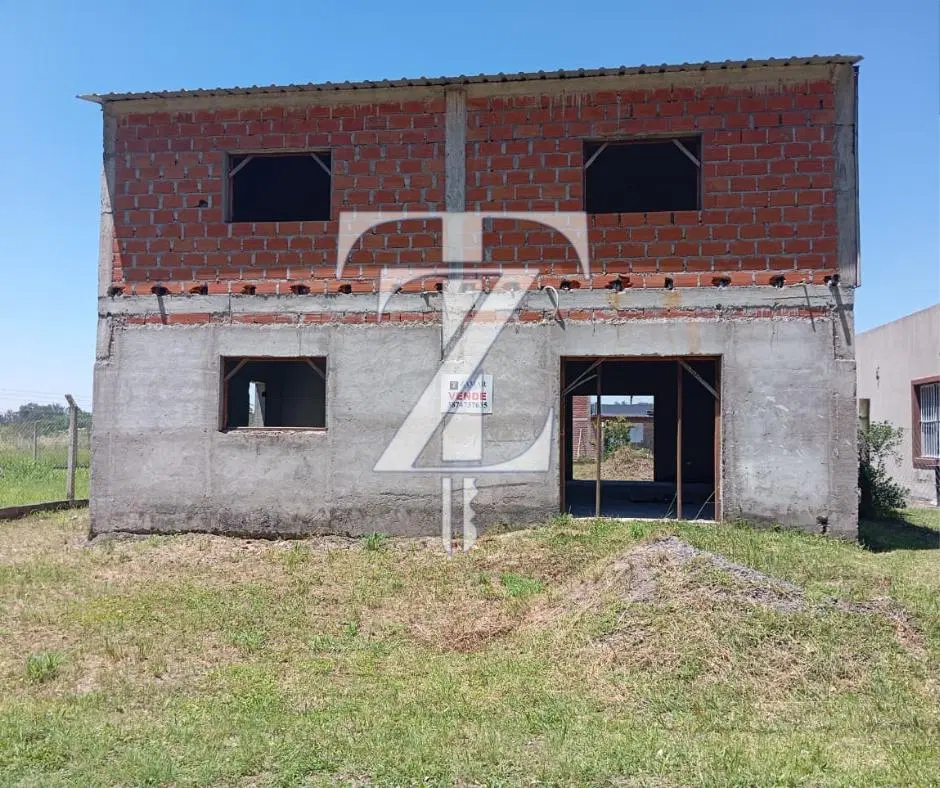 Terreno con Construcción Retoños de Colon 3