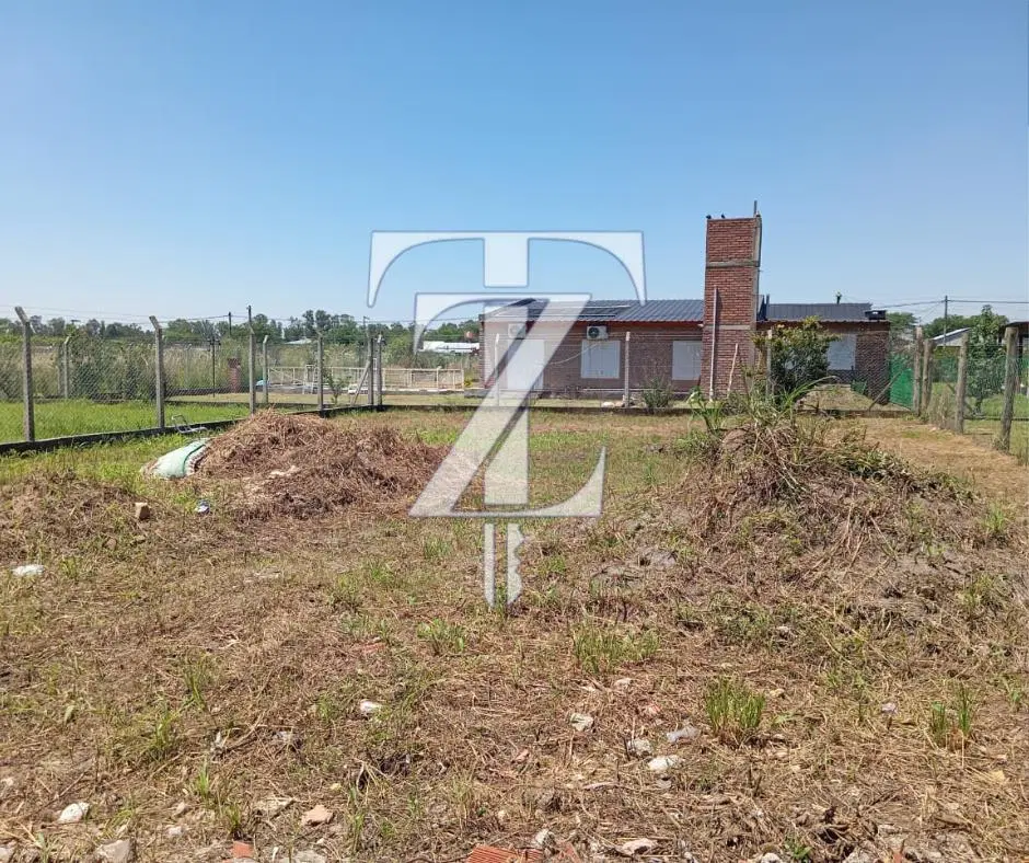 Terreno con Construcción Retoños de Colon 4