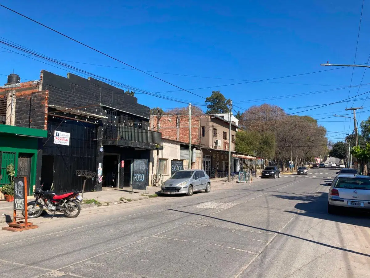 Galpón Comercial en calle San Martin al 2.400 8