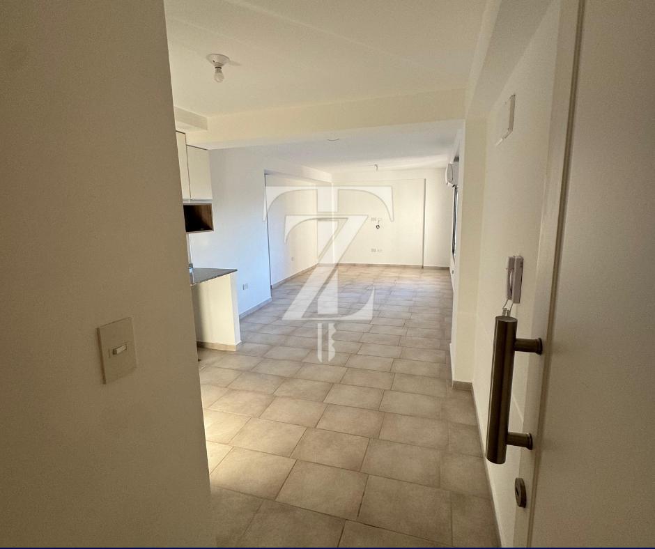 Foto de Departamento sobre calle Arenales. Zona Norte, imagen 3