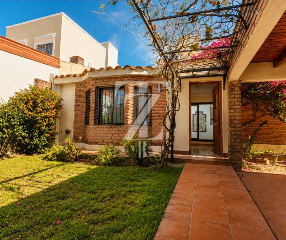 Foto de Espectacular Casa en B° Grand Bourg, imagen 2