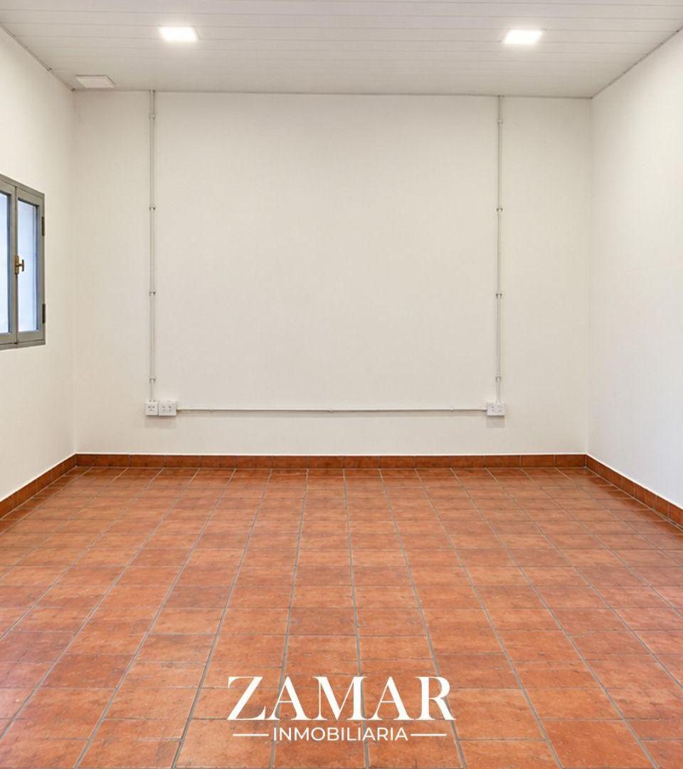 Foto de Casa en alquiler para rubro comercial en calle Caseros, imagen 1