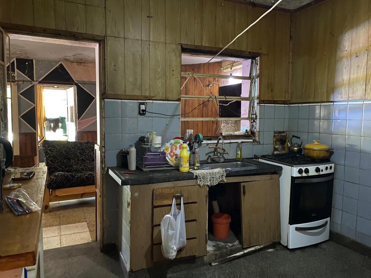 Foto de Casa a reciclar - excelente ubicacion - Villa Ramallo, imagen 5
