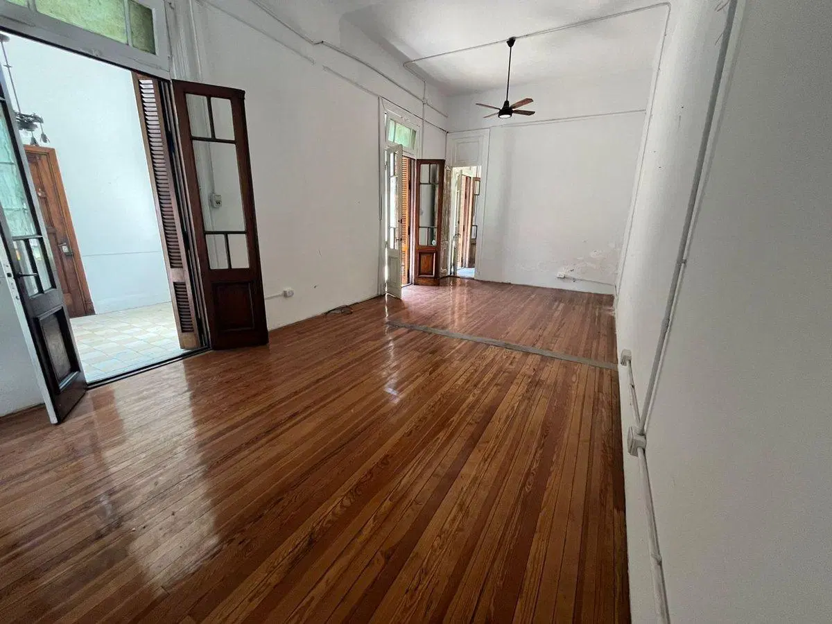 PH EN VENTA CON GARAGE S/ EXPENSAS 303 M2 5