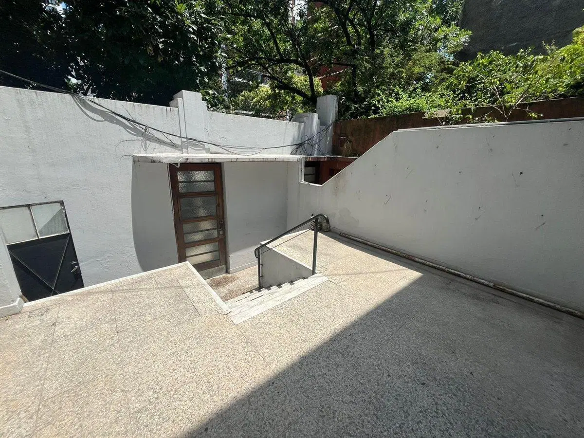 PH EN VENTA CON GARAGE S/ EXPENSAS 303 M2 3