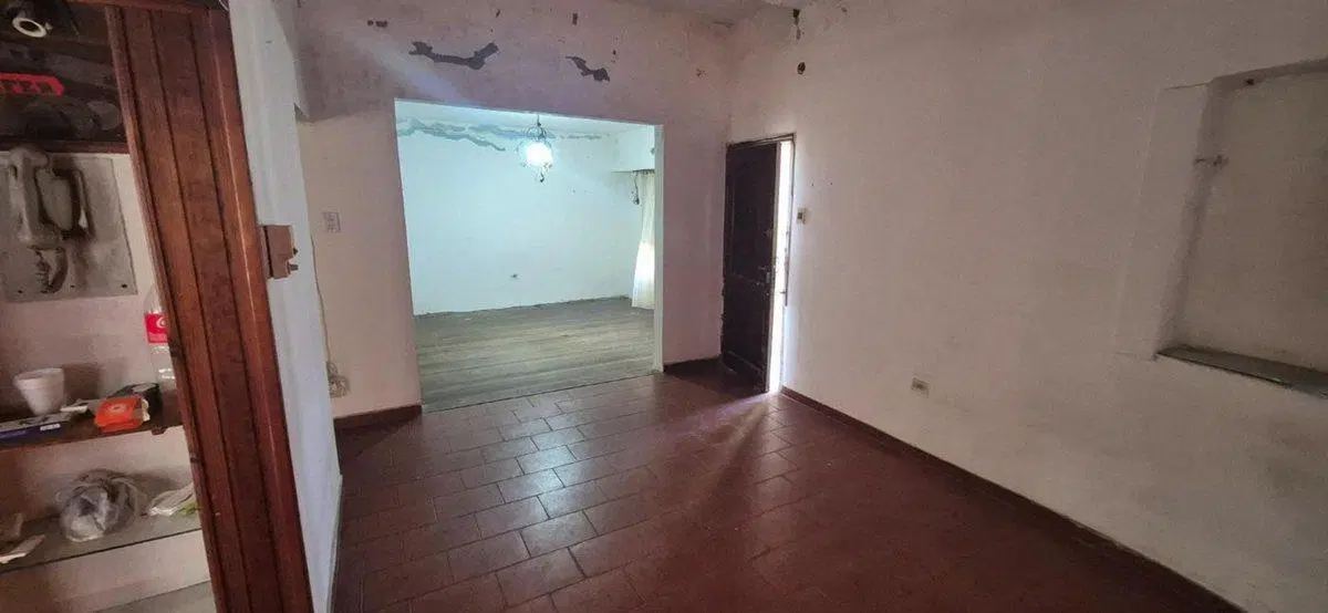 OPORTUNIDAD CASA Y TALLER A RECICLAR BERAZATEGUI 3