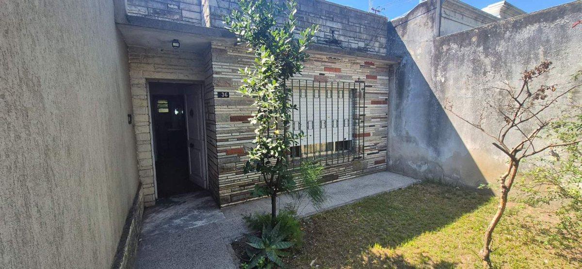 OPORTUNIDAD CASA Y TALLER A RECICLAR BERAZATEGUI