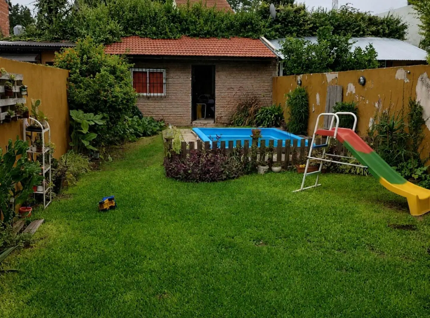 Casa tipo PH con parque, pileta y playroom 4