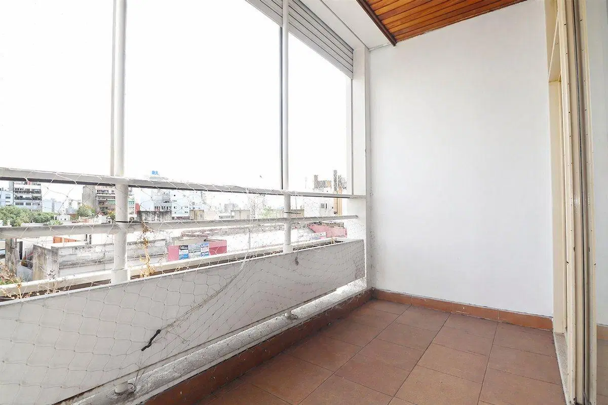 VENTA DPTO 3 AMBIENTES FLORES EXCELENTE UBICACION 2