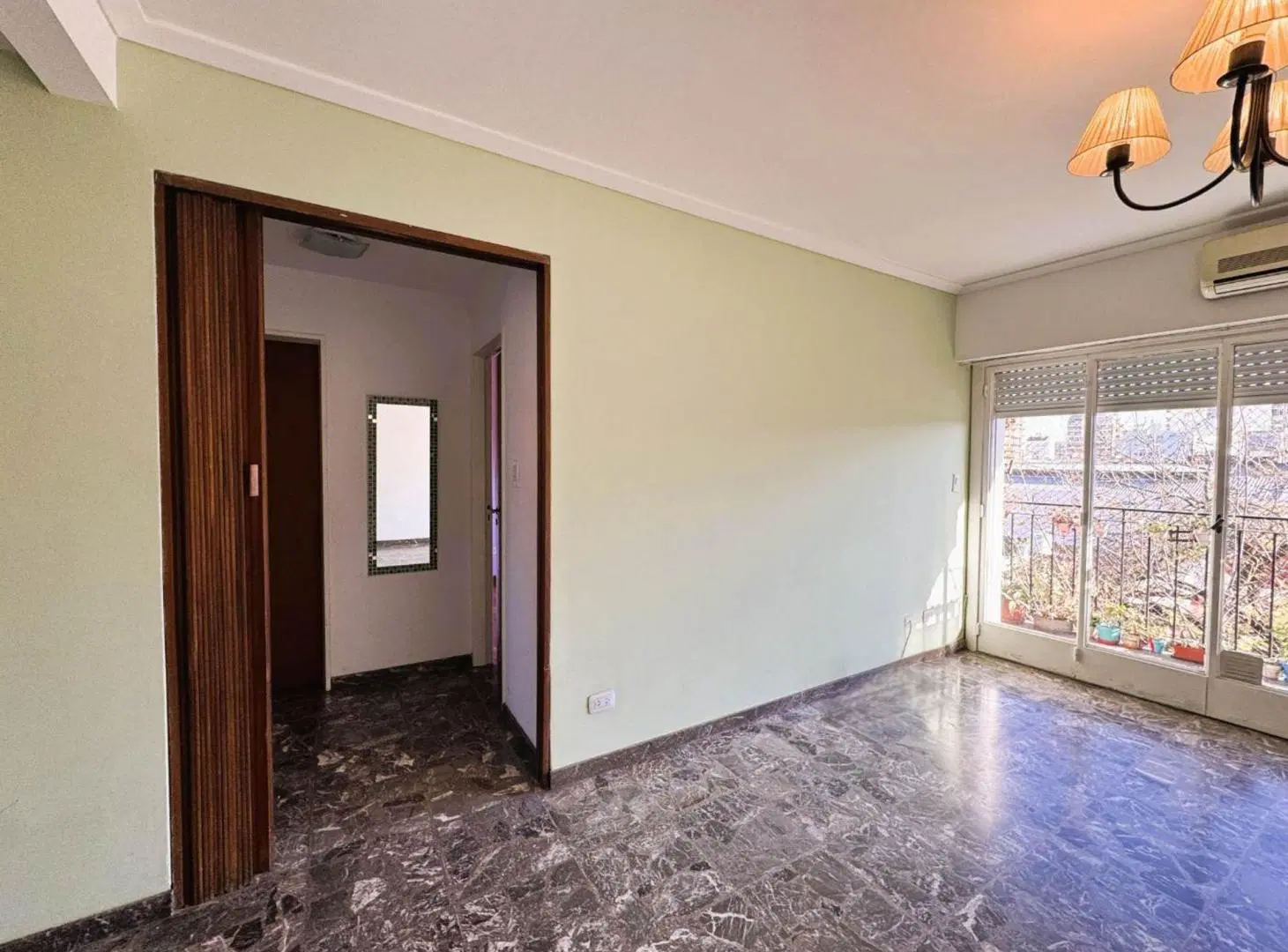 DEPARTAMENTO 3 AMB BALCON COCHERA FLORESTA 2