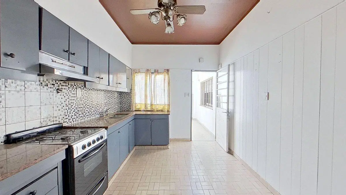 CASA 3 AMBIENTES VENTA FLORESTA + SEGUNDA VIVIENDA 4