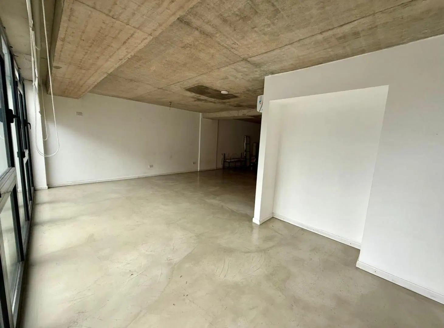 VENTA OFICINA CON BALCON + BAULERA PALERMO 85 M2 4