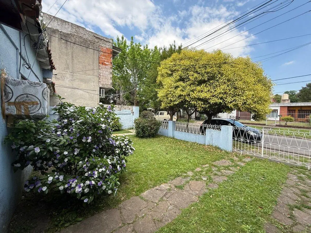 VENTA CASA ITUZAINGO 4 AMBIENTES LOTE PROPIO 5