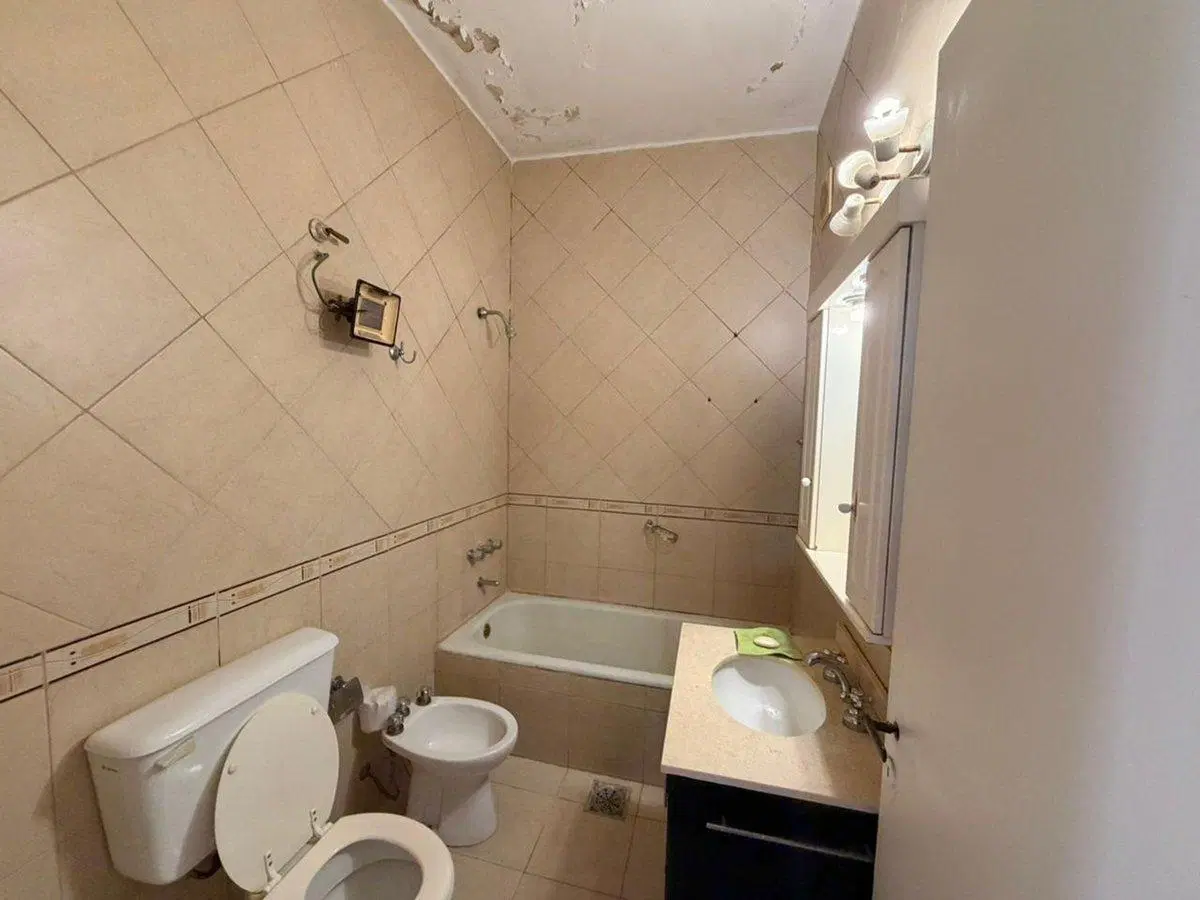 CASA EN VENTA 5 AMBIENTES CON LOCAL APTO CREDITO 4