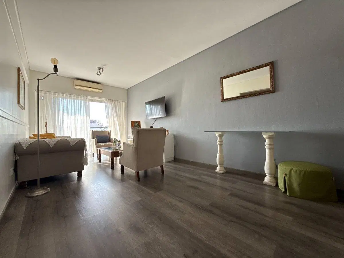 DEPARTAMENTO 4 AMBIENTES CON BALCON FLORESTA 3