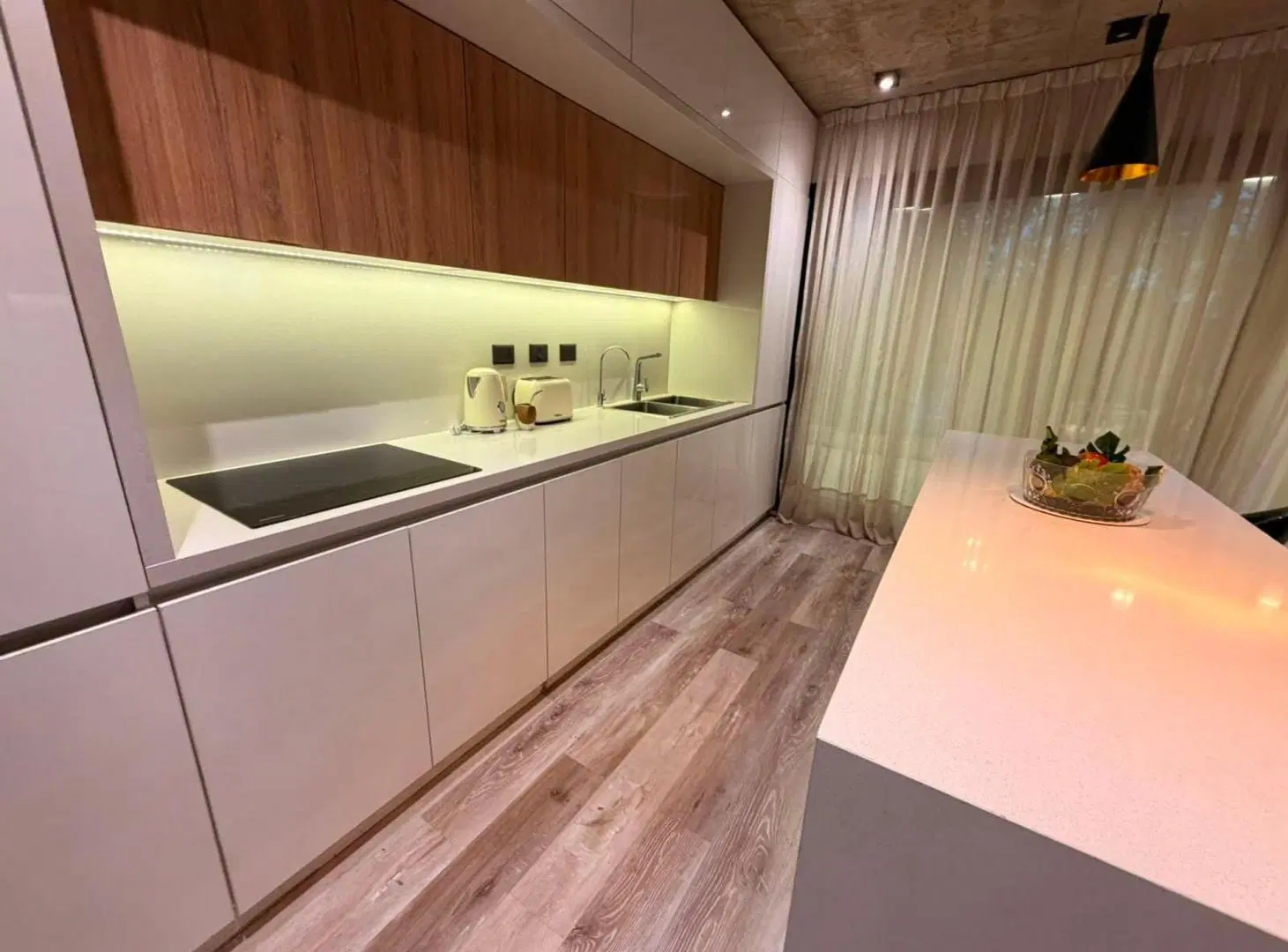 SEMIPISO EN VENTA CON COCHERA Y BAULERA EN LINIERS 2