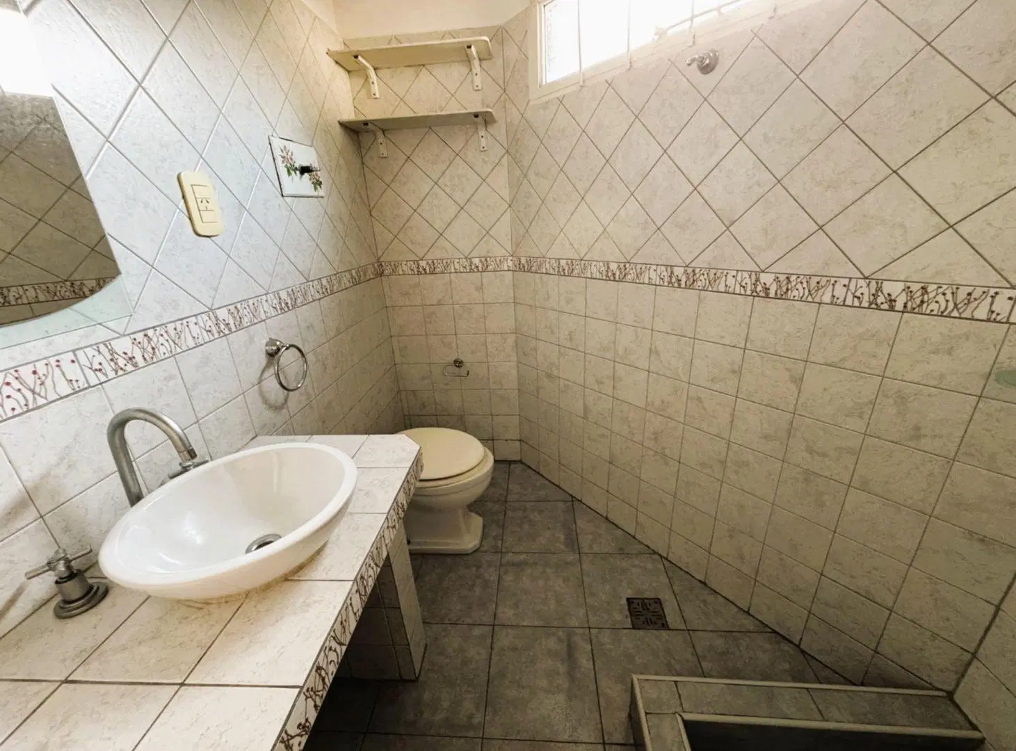 MONOAMBIENTE IMPECABLE EN CABALLITO! 4