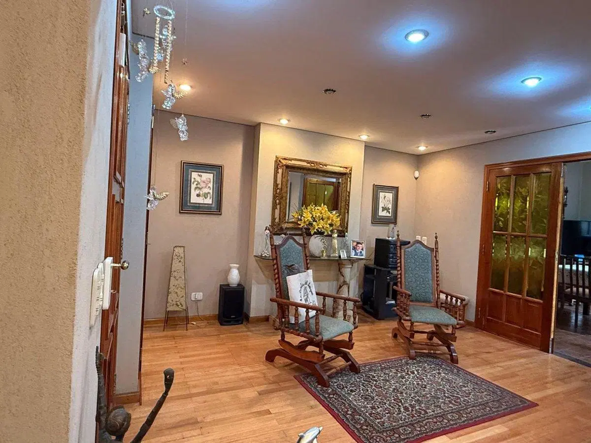 VENTA HERMOSA CASA 6 AMBIENTES JARDIN V LUZURIAGA 5