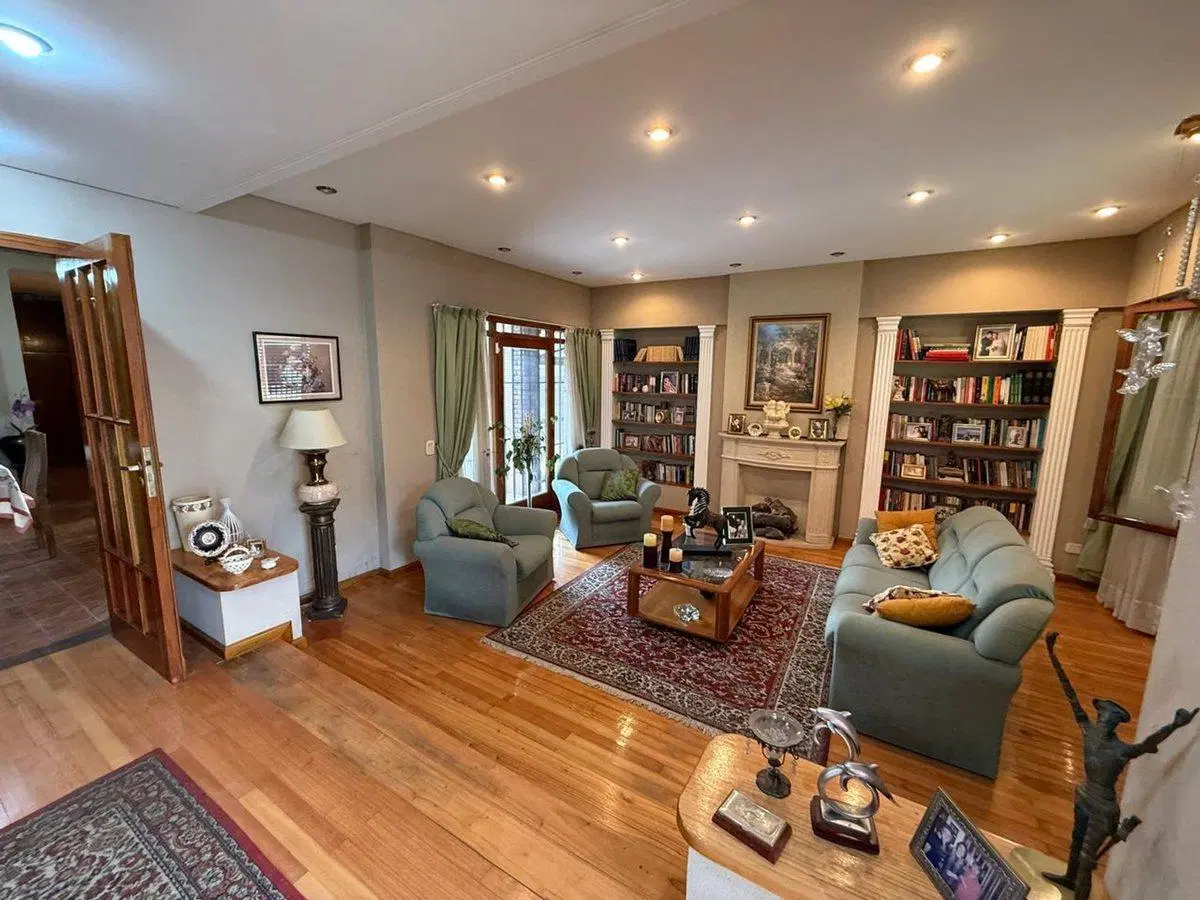 VENTA HERMOSA CASA 6 AMBIENTES JARDIN V LUZURIAGA 4