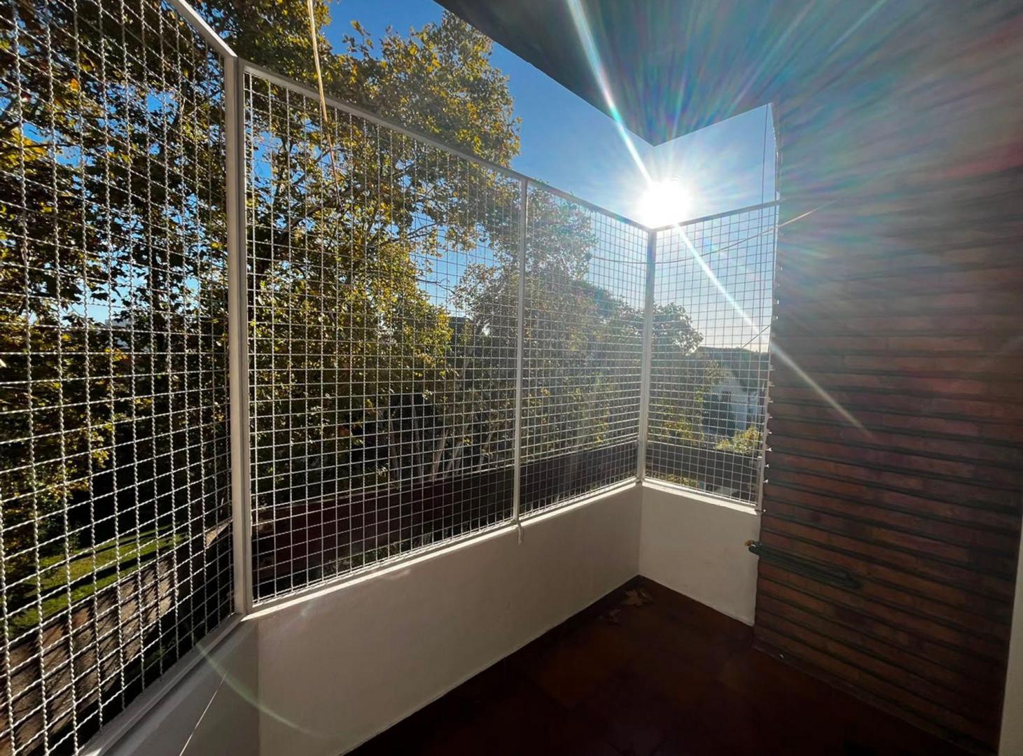Departamento 2 ambientes alquiler flores balcon