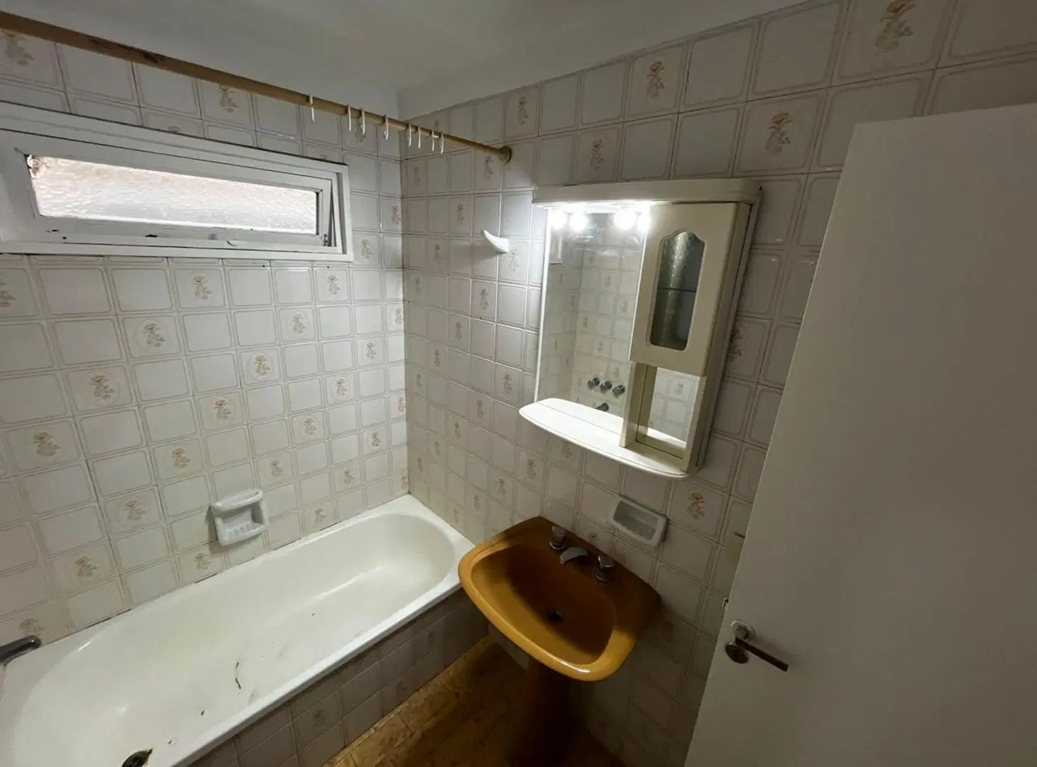 Departamento 2 ambientes alquiler flores balcon 3