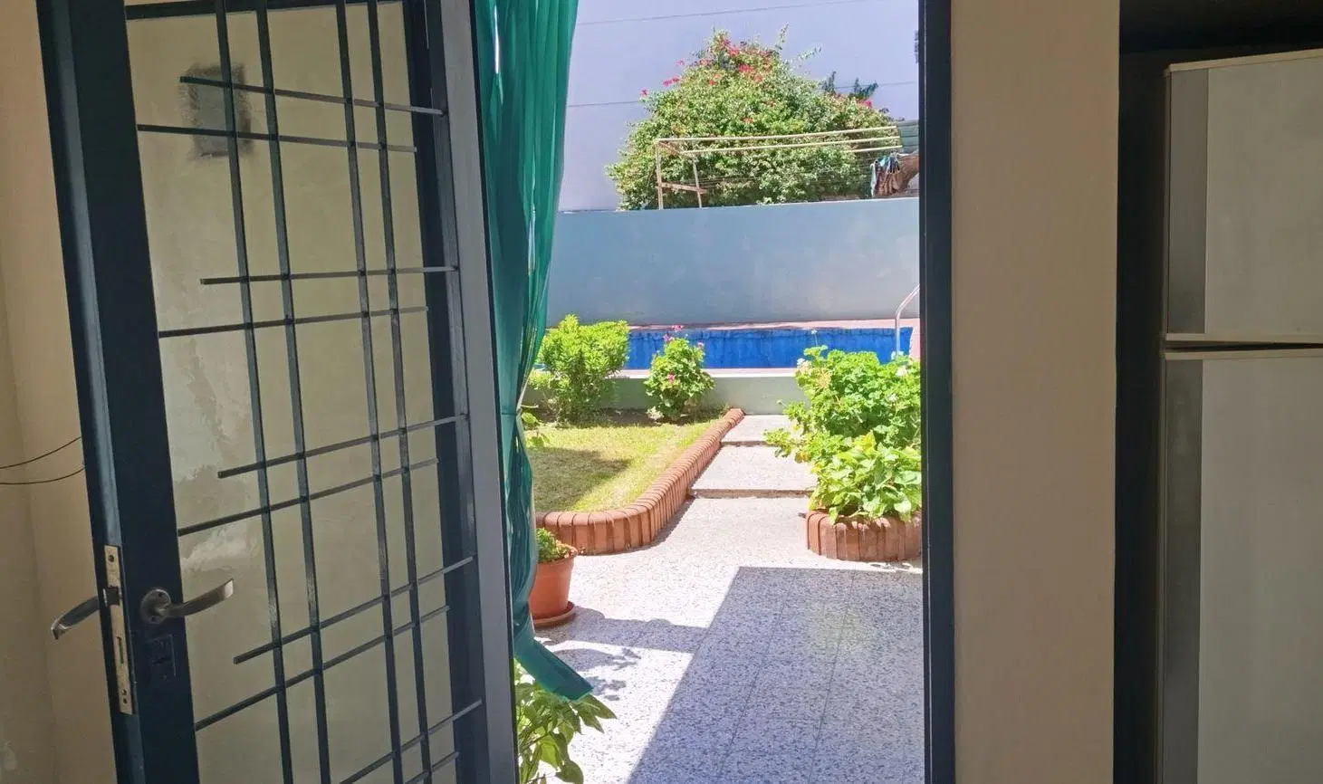 VENTA CASA 4 AMBIENTES CON PILETA EN LOTE PROPIO 2