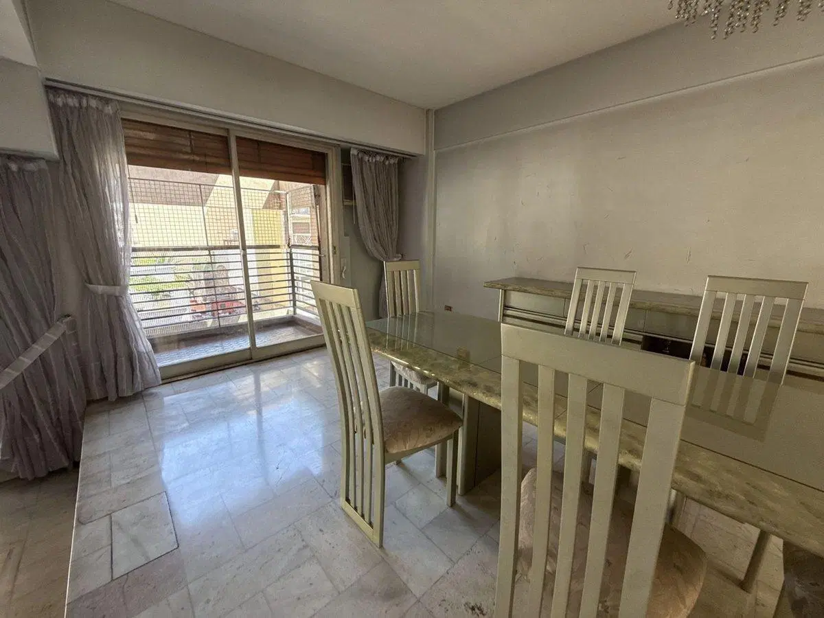 VENTA PISO DE CATEGORIA - 6 AMBIENTES EN FLORES 4
