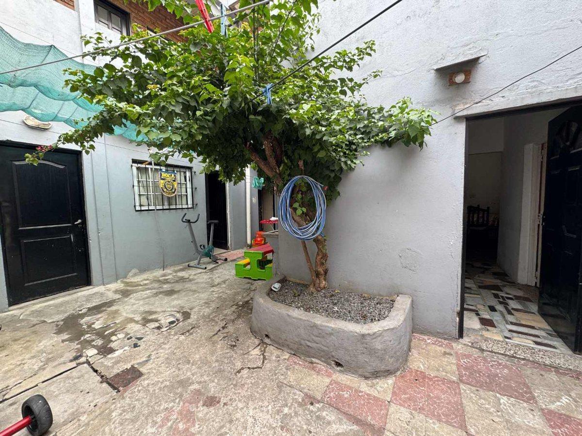 Foto de Casa 6 amb PATIO y TERRAZA A reciclar! L. Mirador, imagen 1