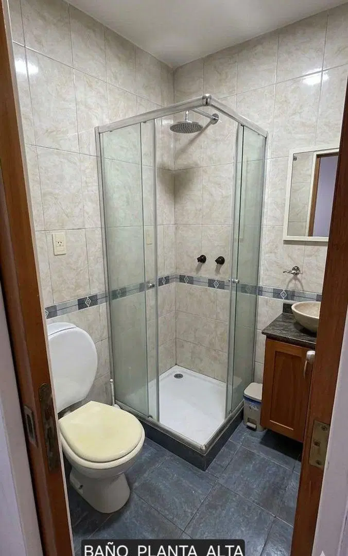 VENTA CASA 5 AMBIENTES BANFIELD ESTE 4