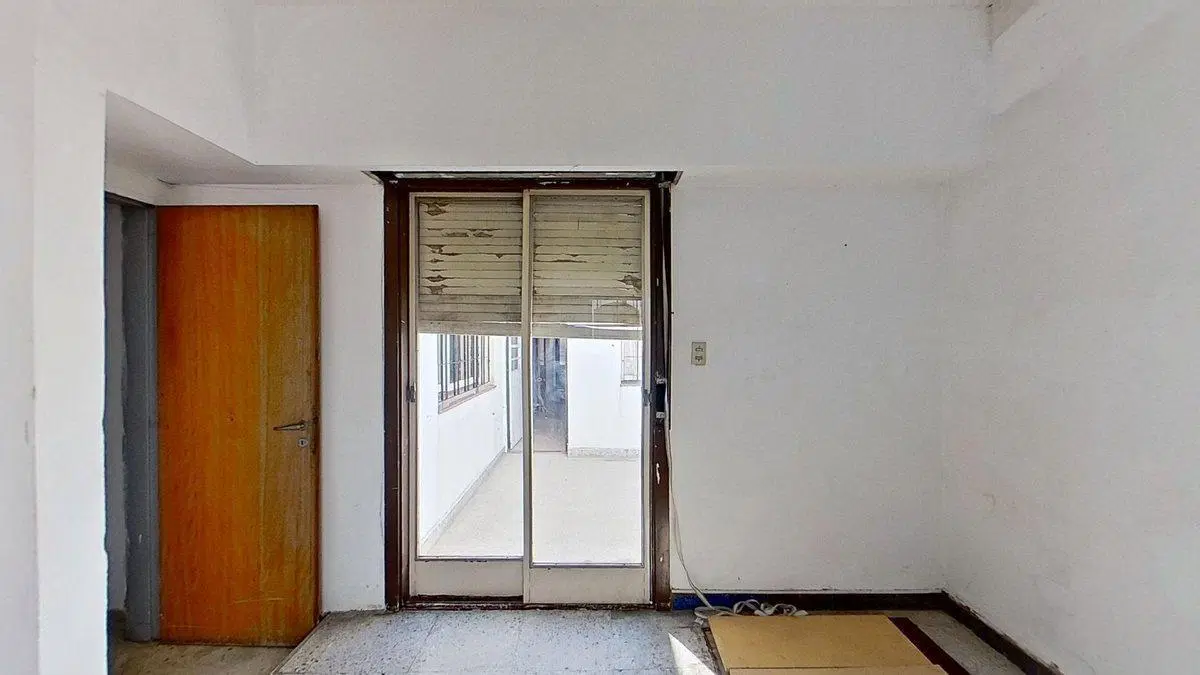 CASA 3 AMBIENTES VENTA FLORESTA + SEGUNDA VIVIENDA 4