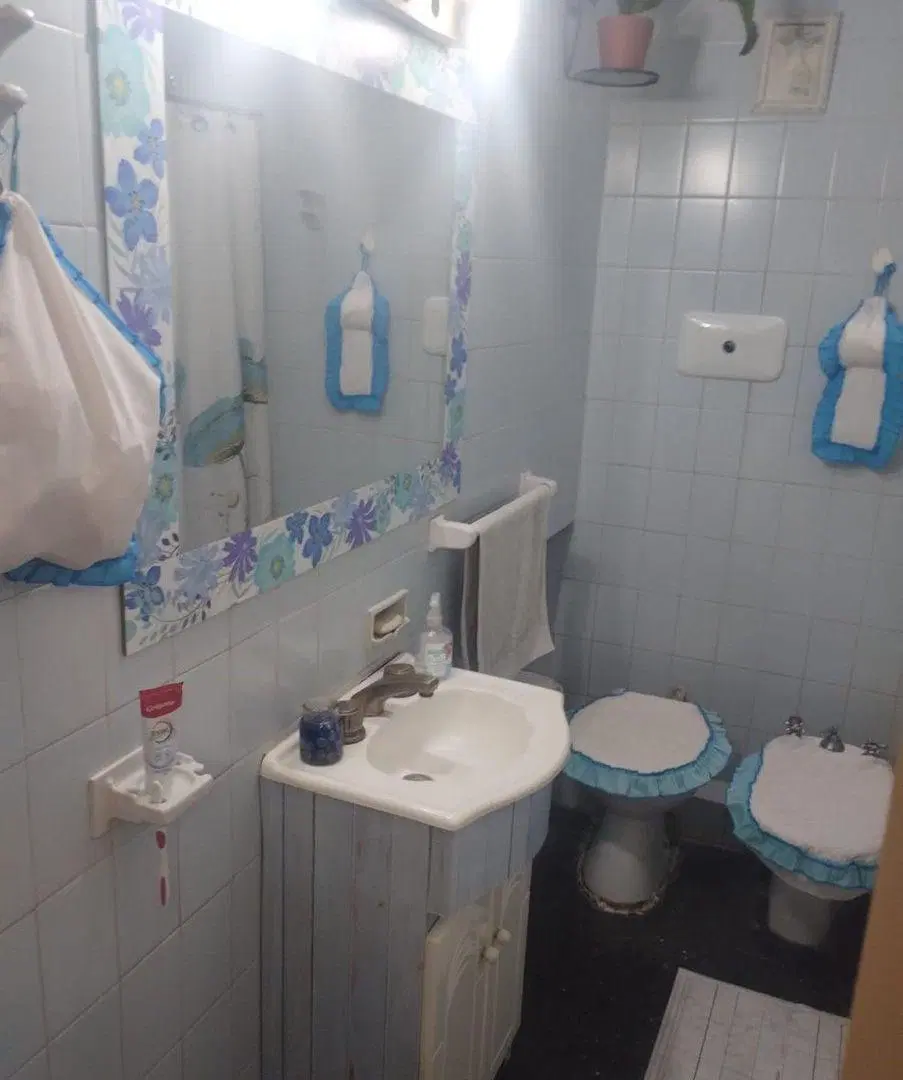 VENTA CASA 3 AMB C/COCHERA IMPECABLE APTO CRÉDITO 5