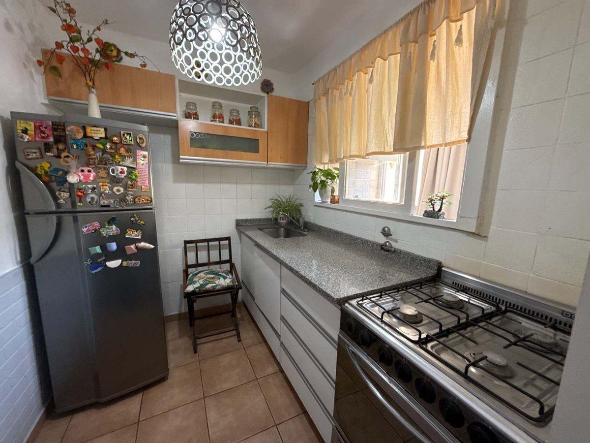 Foto de DEPARTAMENTO 4 AMBIENTES CON BALCON FLORESTA, imagen 3