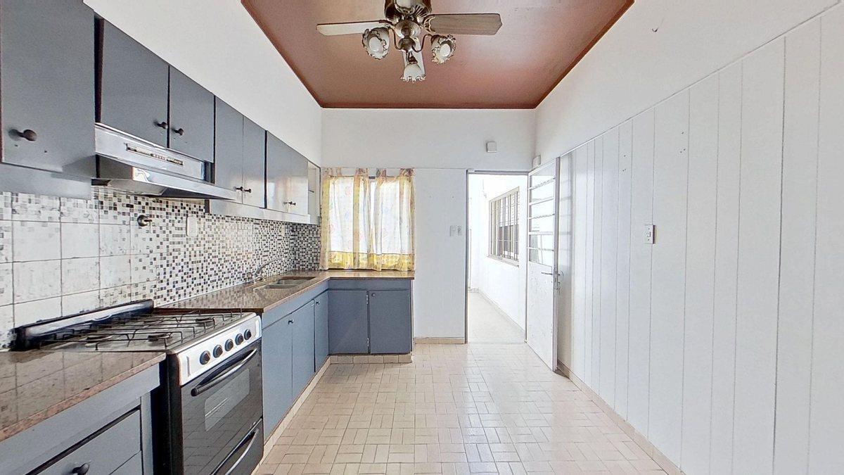 Foto de CASA 3 AMBIENTES VENTA FLORESTA + 2DA VIVIENDA, imagen 4