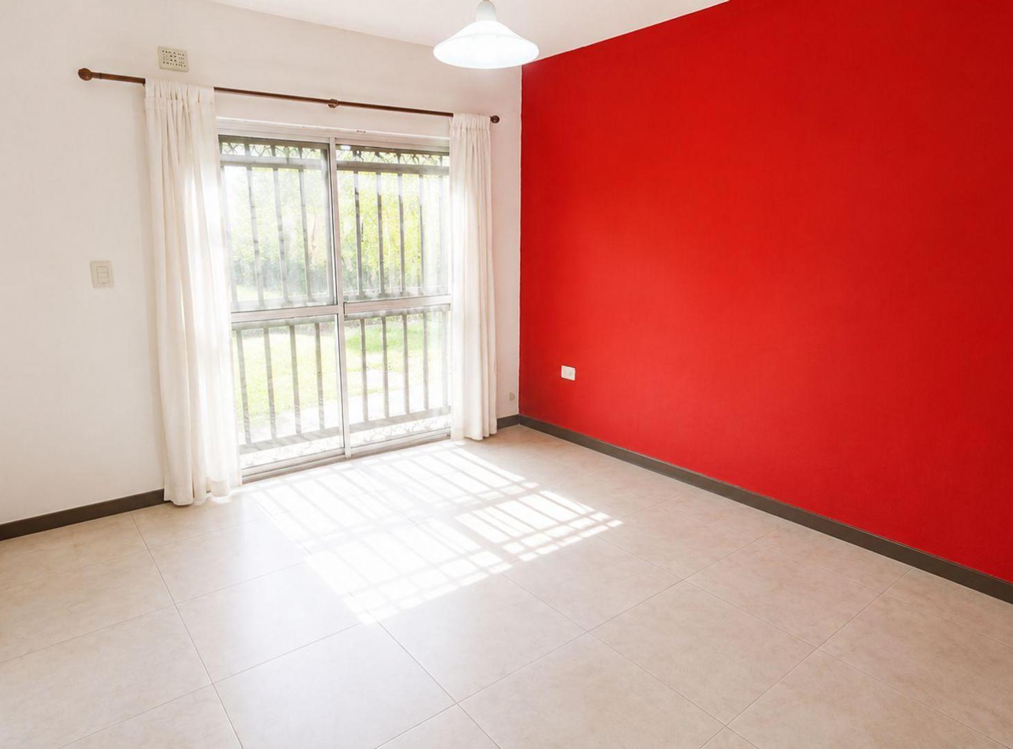 Foto de VENTA CASA 3 AMB CON PARQUE EN LA REJA, imagen 4