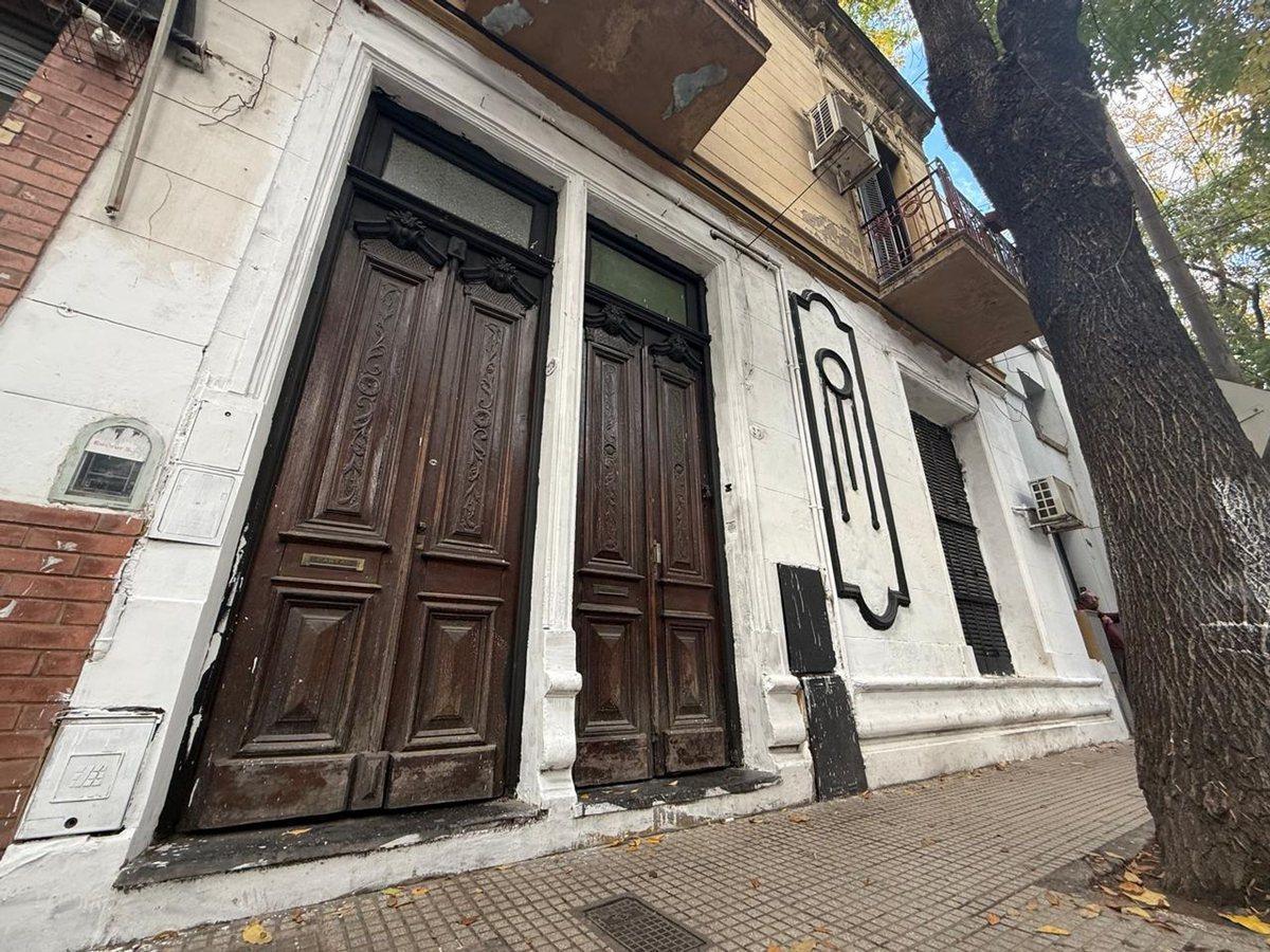 Foto de VENTA CASA 9 AMBIENTES HISTORICA - FLORESTA, imagen 3