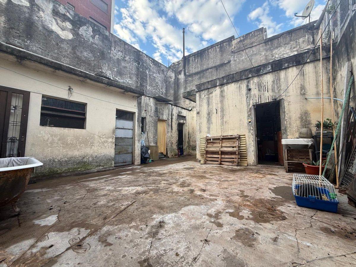Foto de VENTA CASA 9 AMBIENTES HISTORICA - FLORESTA, imagen 4
