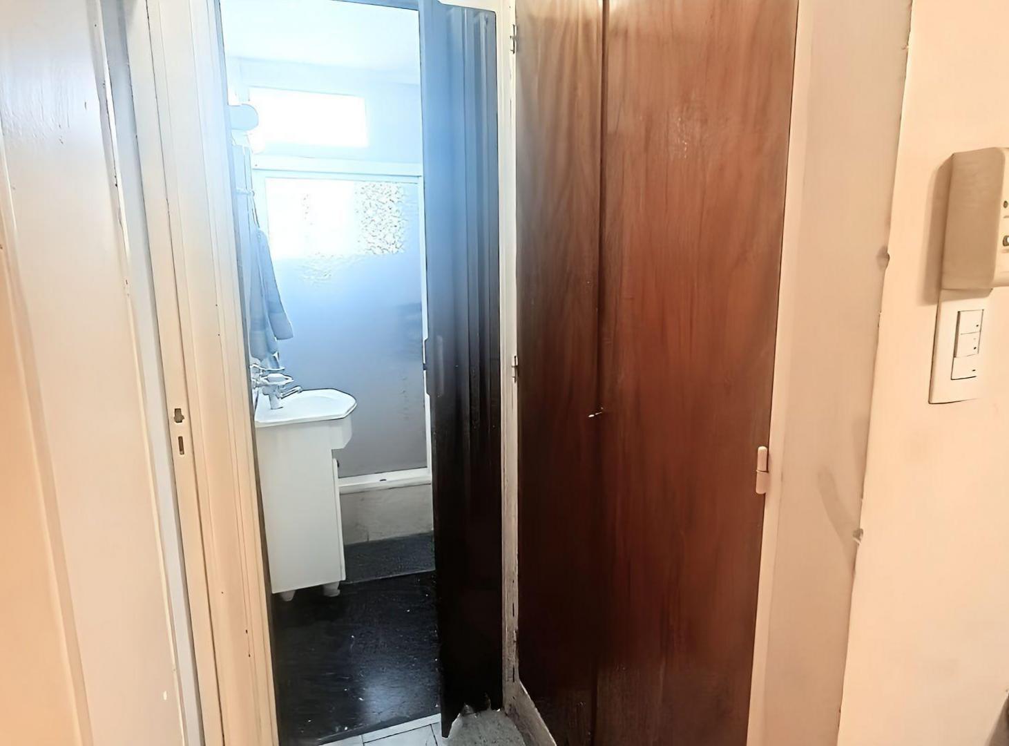 Foto de VENTA DEPARTAMENTO 3 AMBIENTES POMPEYA B.° ESPORA, imagen 5