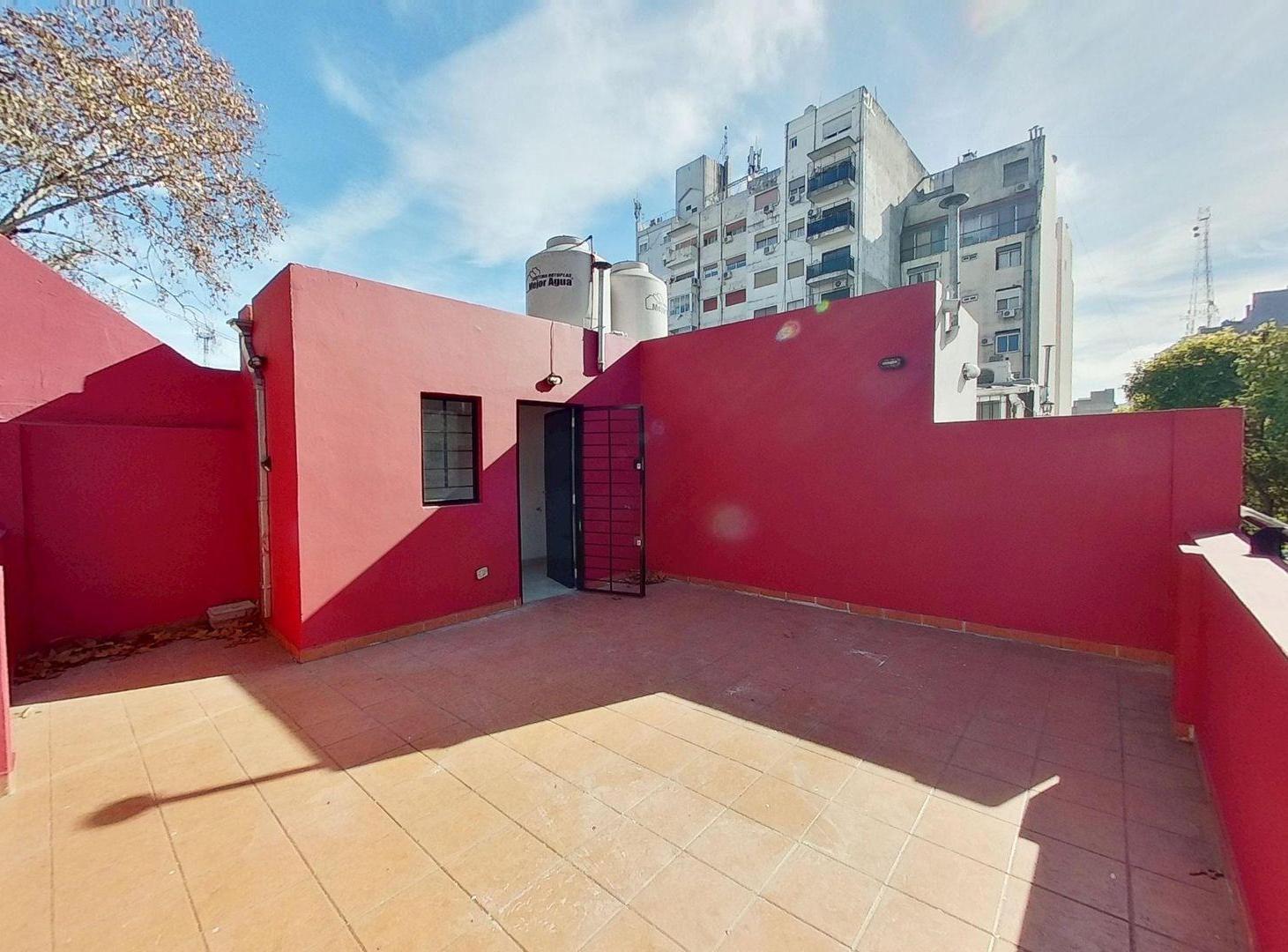 Foto de PH 2 1/2 AMBIENTES VENTA FLORES TERRAZA PROPIA, imagen 2