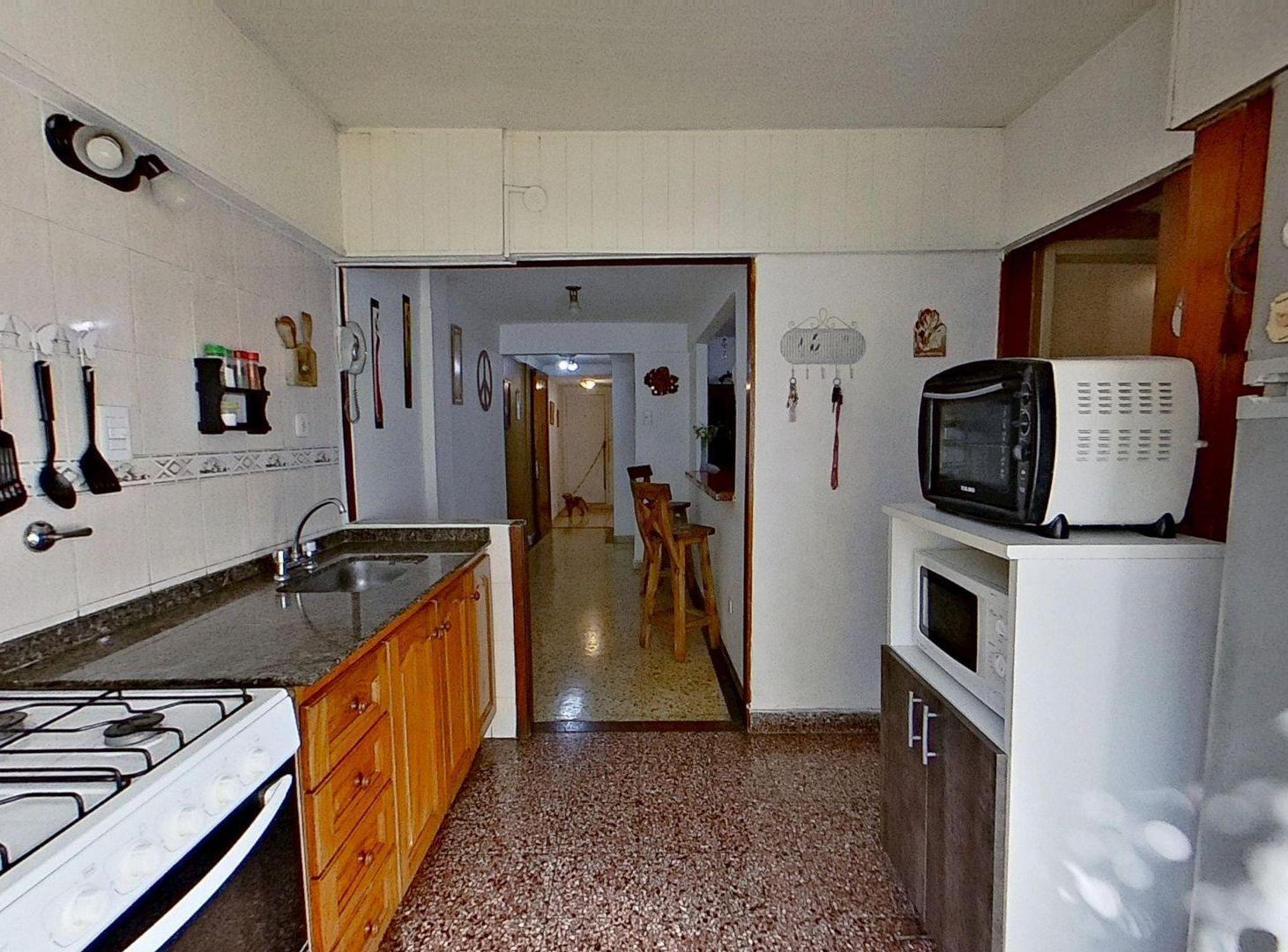 Foto de PH 4 AMBIENTES VENTA FLORESTA 2 PATIOS, imagen 3
