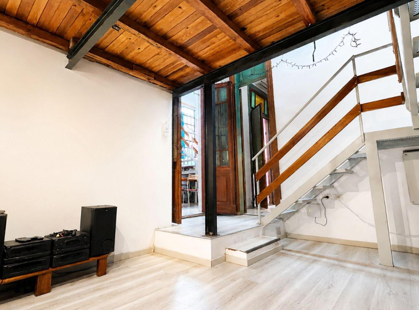 Foto de PH-4 AMB AGRONOMIA-DISEÑO, LUZ, TERRAZA Y QUINCHO, imagen 4