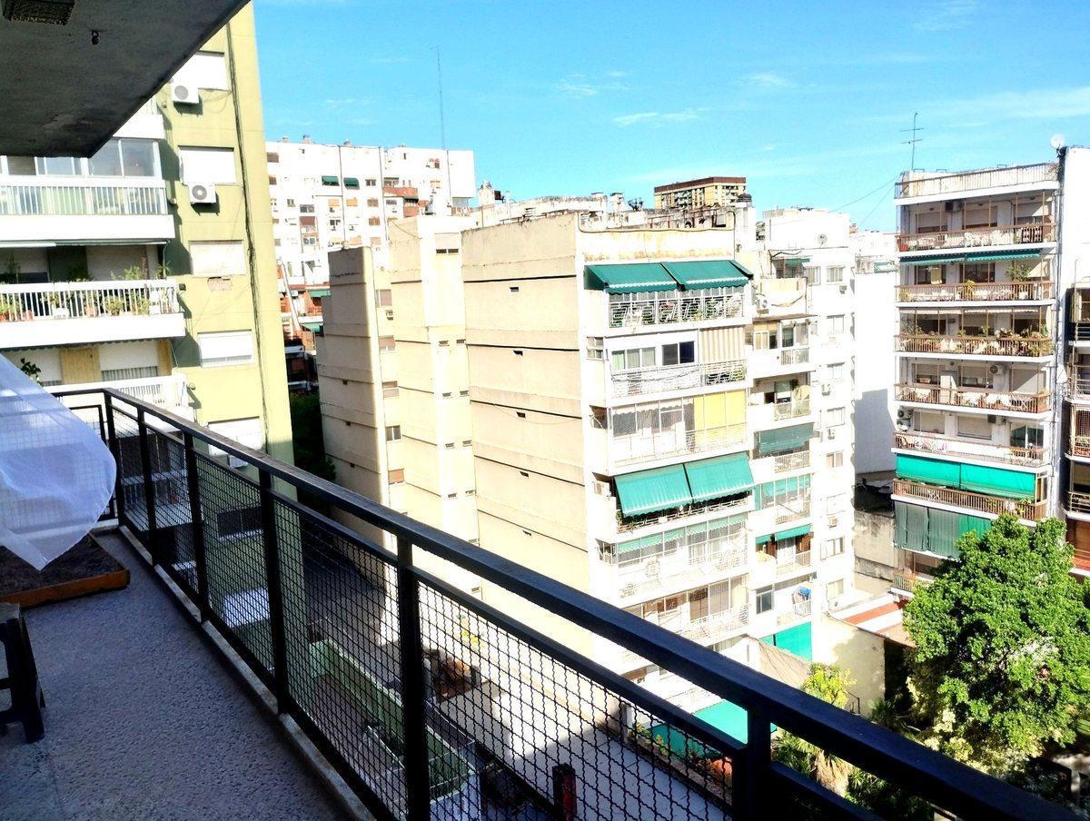 Foto de VENTA 4 AMB EDIFICIO FRENTE A PARQUE RIVADAVIA!!!, imagen 1