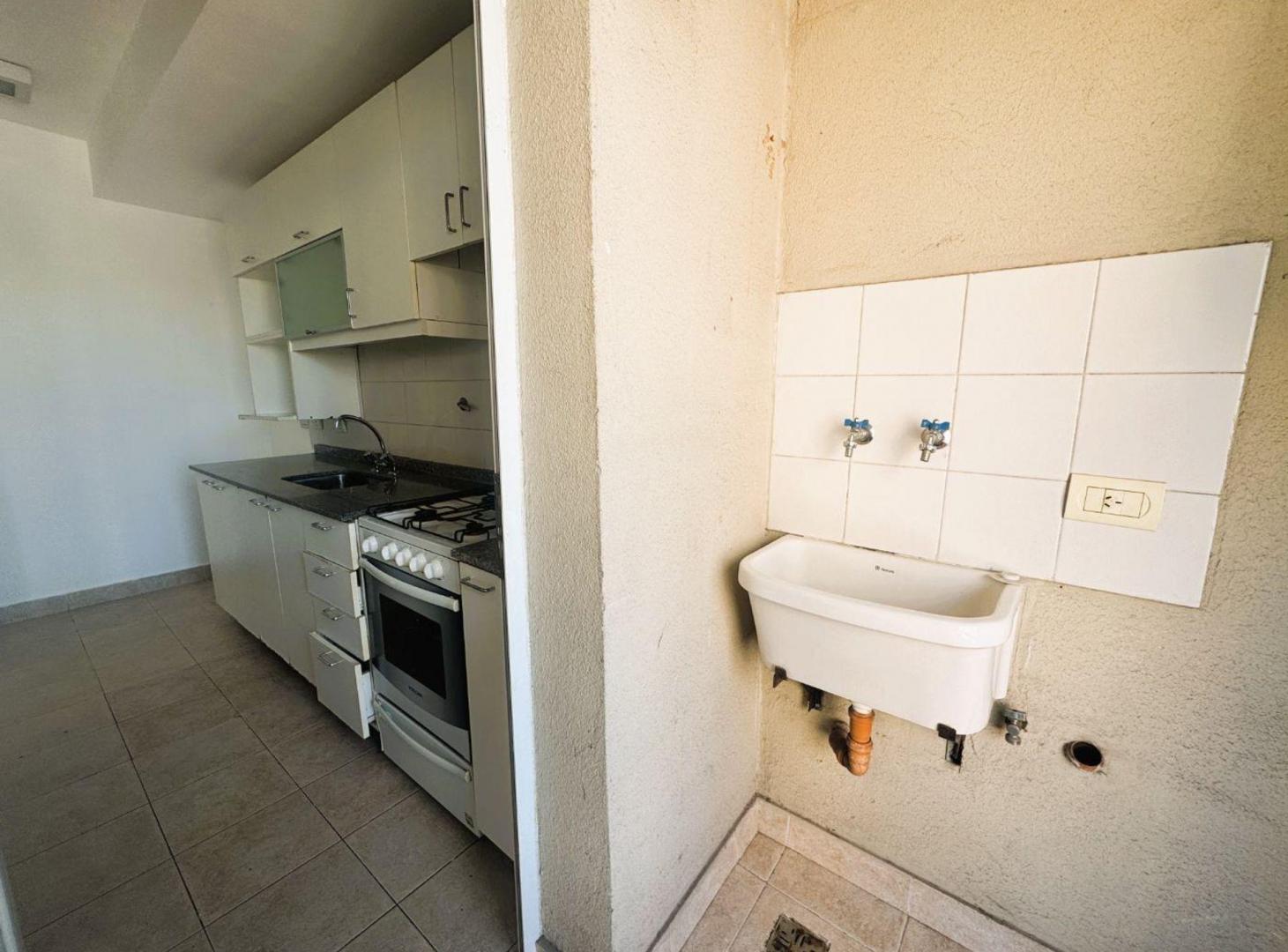 Foto de VENTA DEPARTAMENTO 2 AMB C/BALCÓN V. SANTA RITA, imagen 4