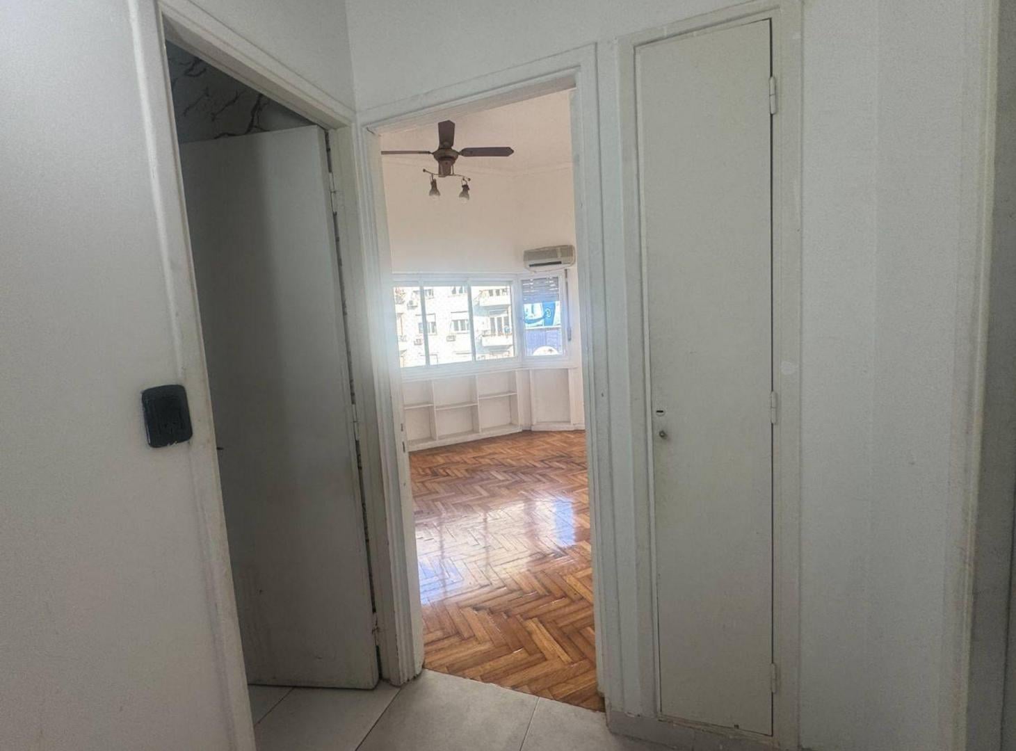Foto de DTO 2 AMBIENTES C/BALCON CABALLITO! EXC UBICACIÓN, imagen 2