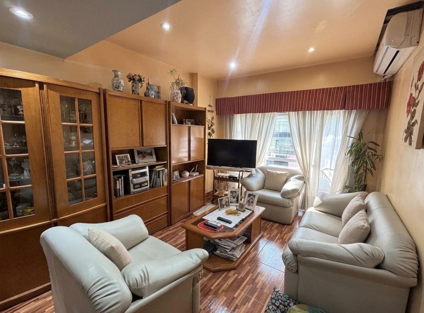 Foto de VENTA DEPARTAMENTO 4 AMBIENTES ZONA CID CAMPEADOR, imagen 1