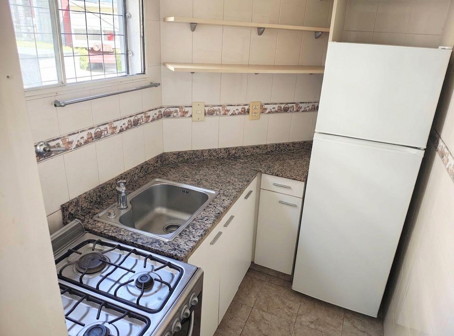Foto de VENTA DEPARTAMENTO 2 AMB CON BALCÓN CABALLITO SUR, imagen 5
