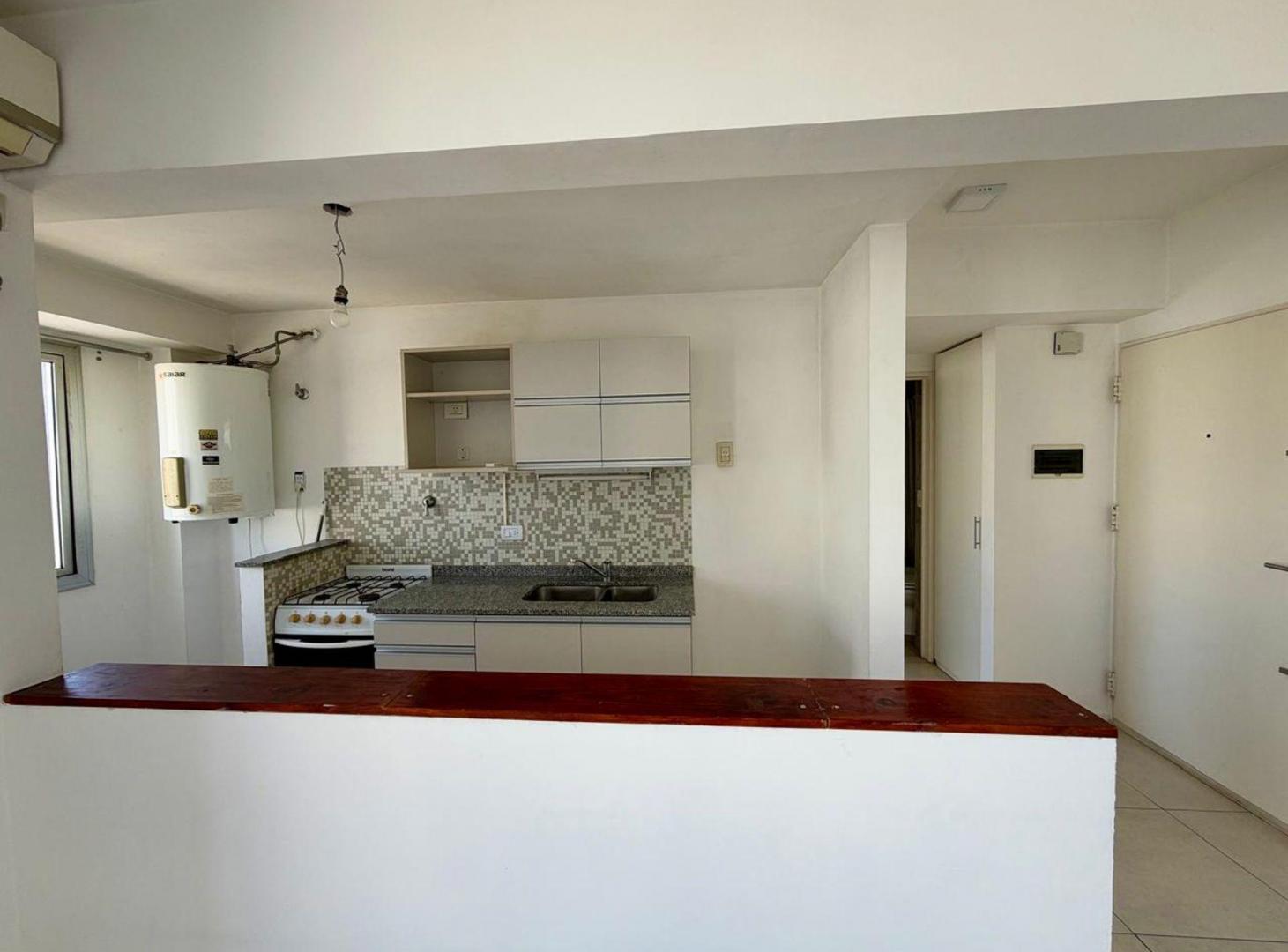 Foto de ALQUILER DEPTO 2 AMBIENTES ALMAGRO BALCON COCHERA, imagen 5