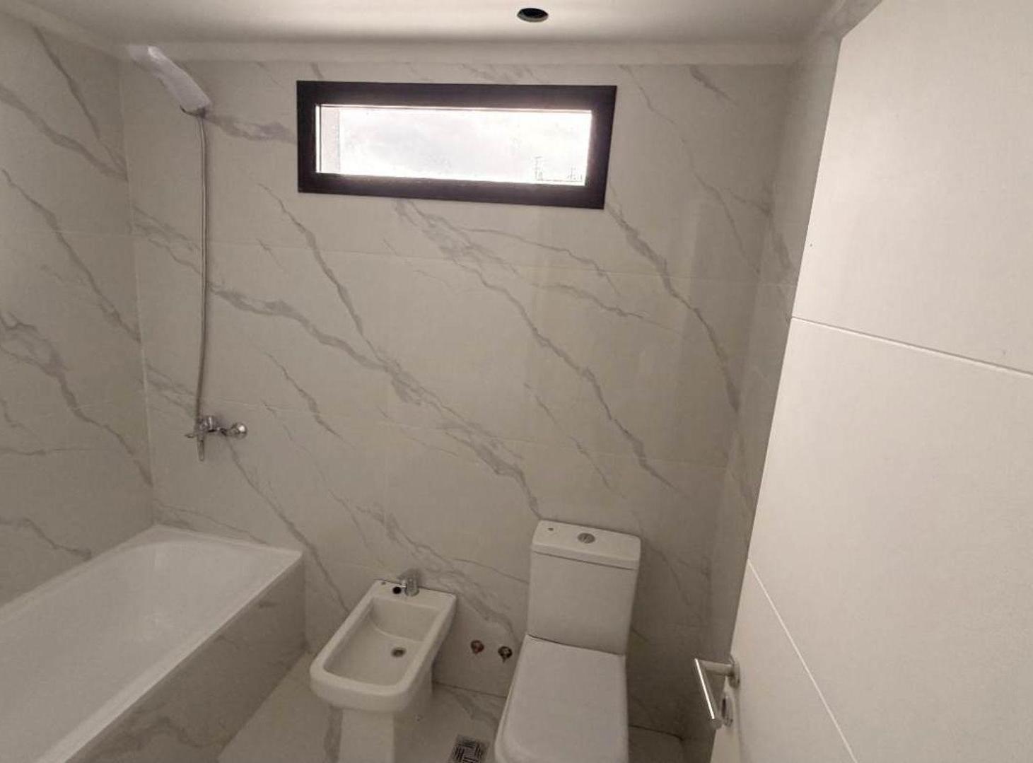 Foto de VENTA 3 AMBIENTES FRENTE BALCON TOILETTE, imagen 3