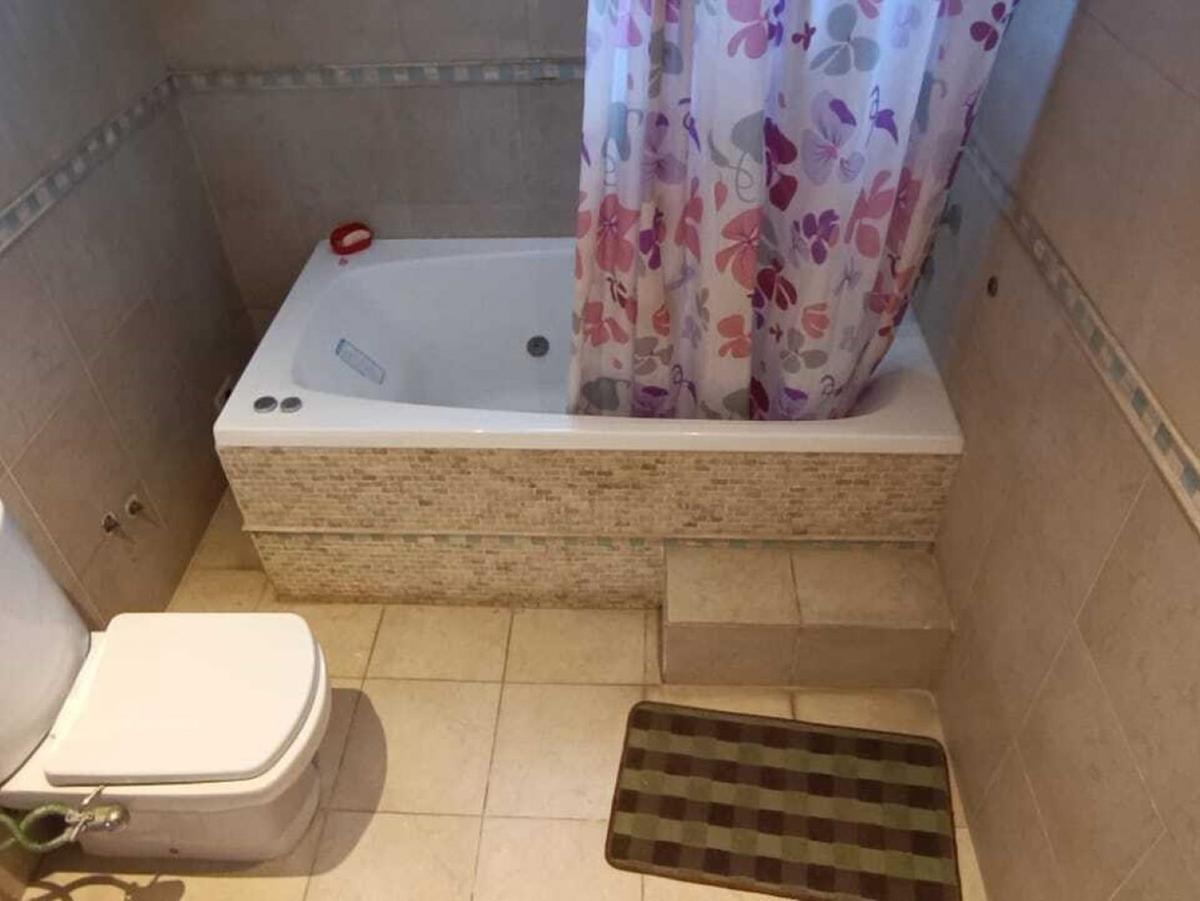 Chalet 7 Ambientes en Berazategui Oeste 3